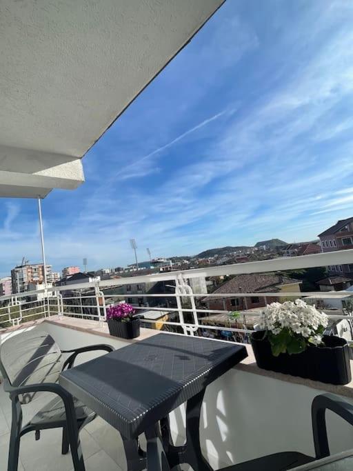 Modern Apt Near City Centre Shkoder Bagian luar foto